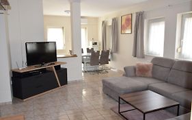 Anita Apartman